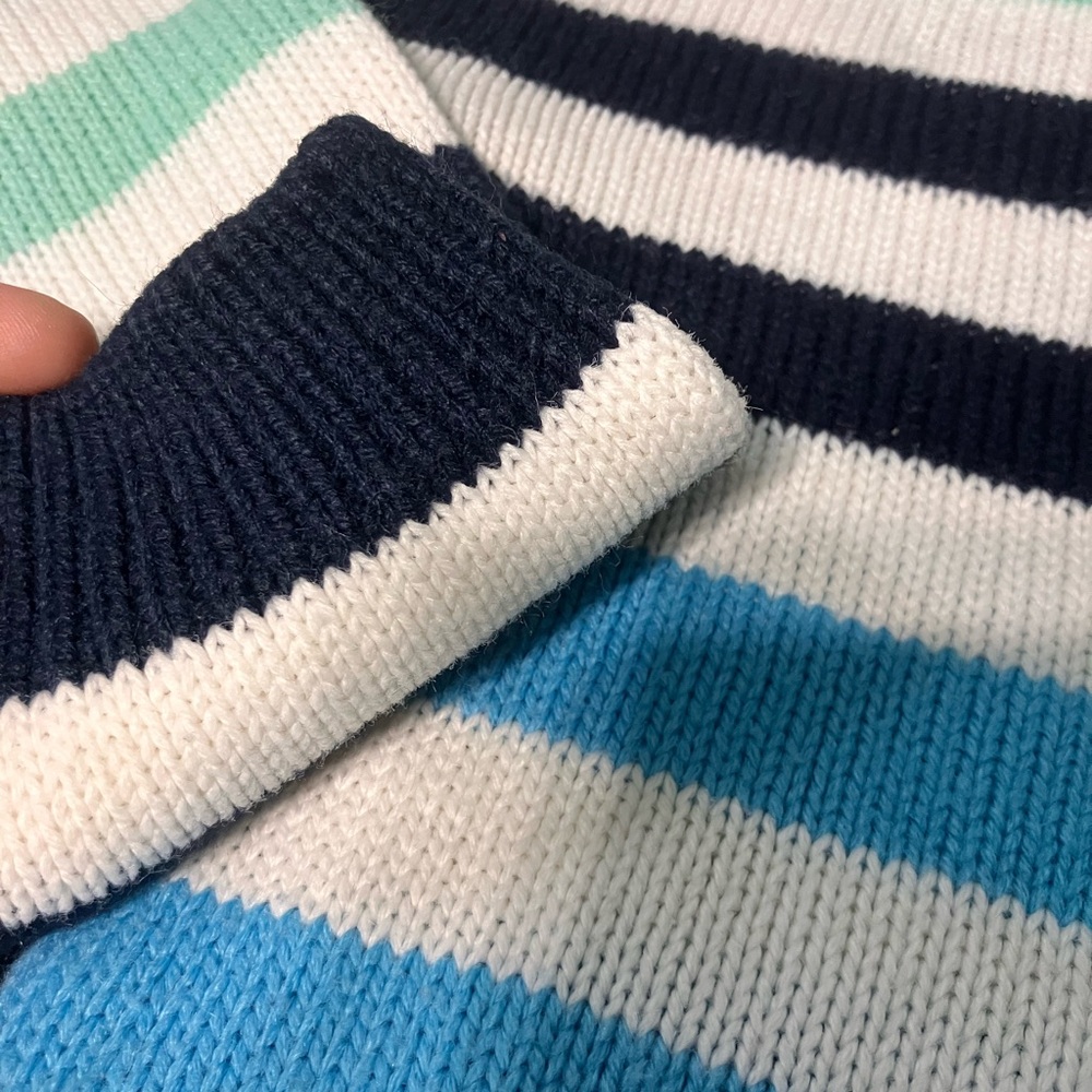 Sweater. - Picture 3 of 4